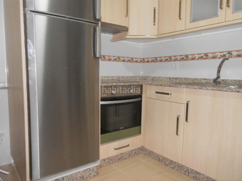 Foto a57e347d-59af-47e3-a1d6-d89027153463. Rent flat in avenida de romero donallo 22 in Ensanche - Sar Santiago de Compostela