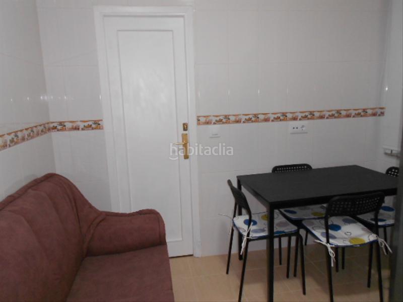 Foto b62d9d56-3132-4fd7-93cb-9b2e95d37a6d. Rent flat in avenida de romero donallo 22 in Ensanche - Sar Santiago de Compostela