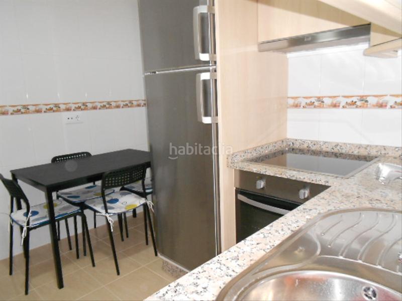 Foto e5040637-6cce-4fe4-a9b6-39810a5b52ff. Rent flat in avenida de romero donallo 22 in Ensanche - Sar Santiago de Compostela