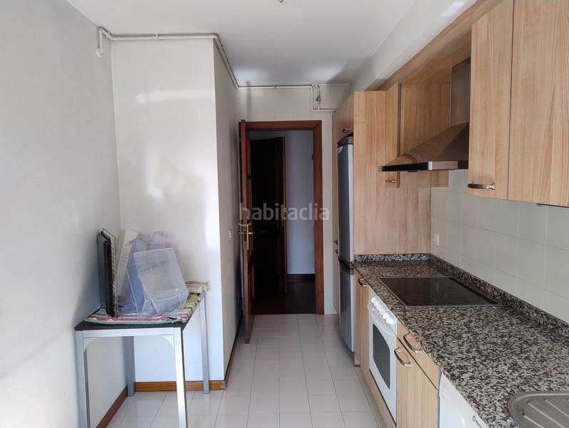 Foto 95bd635e-7a00-4352-a6af-bf4fe3f83e9d. Alquiler piso en rúa arribadas 3 en Conxo Santiago de Compostela