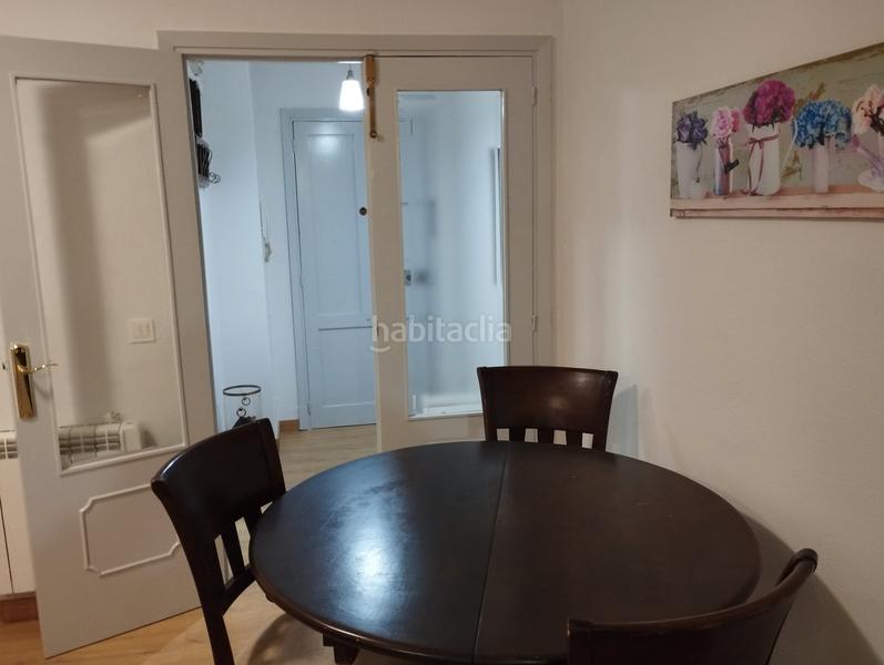 Foto 9913f982-93b2-4fdf-86e0-6692b8e179ee. Lloguer pis a rúa de montero rios 42 a Ensanche - Sar Santiago de Compostela