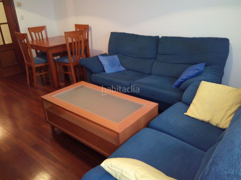 Foto 6e9d95bc-53af-4b56-bde4-bf6d0f163005. Rent flat with heating parking in O Milladoiro Ames