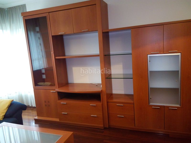 Foto 9c417f8f-61fd-403b-893c-7b424cce8964. Rent flat with heating parking in O Milladoiro Ames