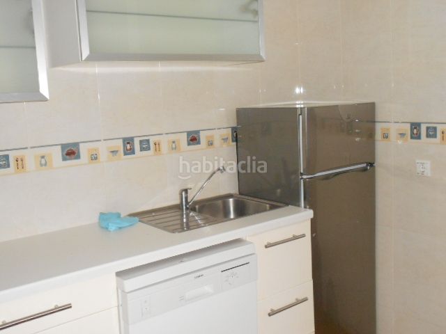 Foto 1668b35f-73f0-4c23-8fd7-350bbd00e7ac. Piso en rúa do rego 12 en O Milladoiro Ames