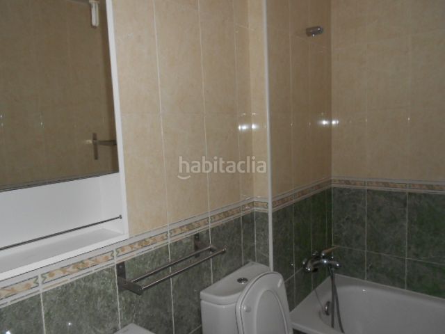 Foto 2fe6da57-7a75-41ad-b47a-6e4b0fbcd09c. Piso en rúa do rego 12 en O Milladoiro Ames