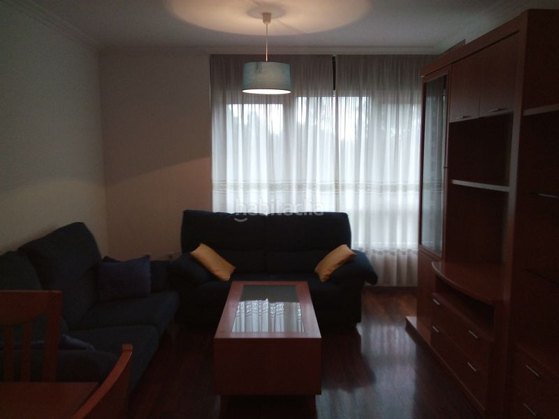 Foto 142ae503-367b-4b4f-95ec-1023a1280ec7. Rent flat with heating parking in O Milladoiro Ames