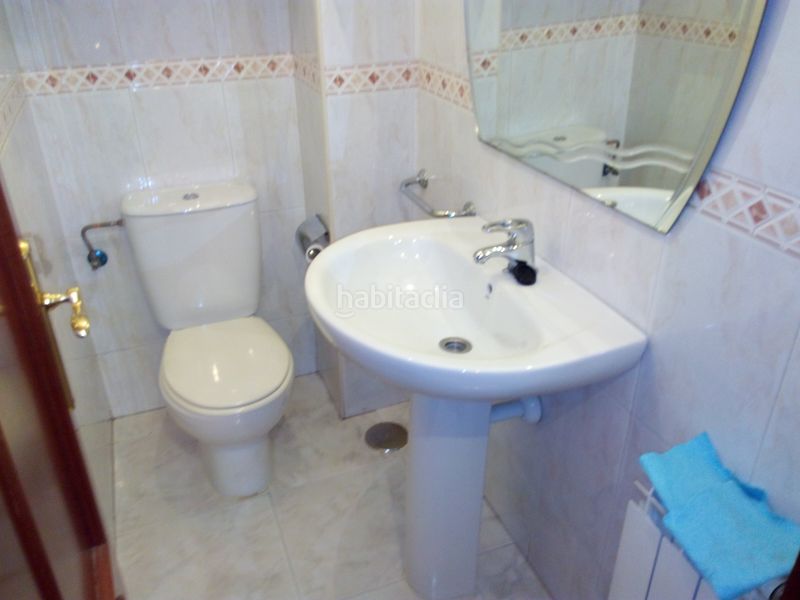 Foto 237fb4a7-0778-4770-987c-aed018465c74. Rent flat with heating parking in O Milladoiro Ames