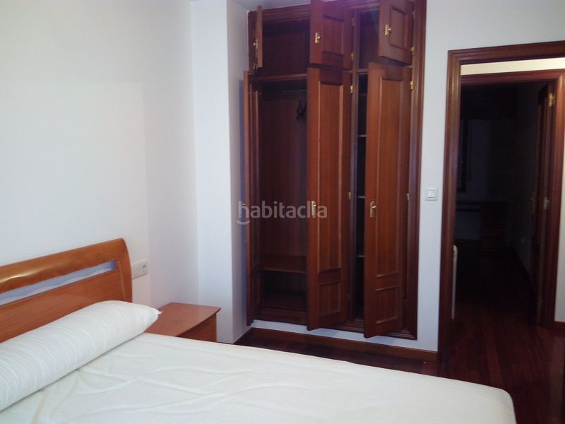 Foto 97b6e78a-767b-400d-9056-1554685387b0. Rent flat with heating parking in O Milladoiro Ames
