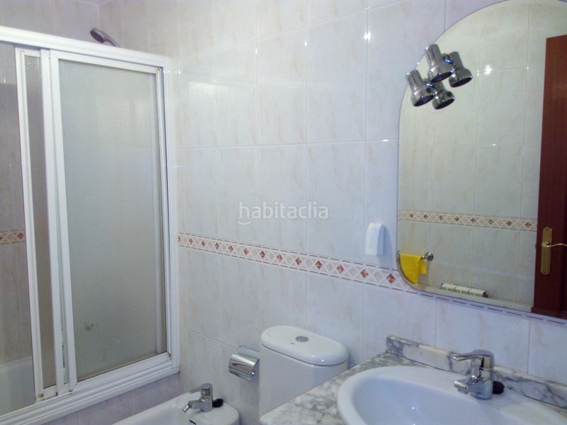Foto f6c78448-e19a-4247-90c7-310b4bc61cd0. Rent flat with heating parking in O Milladoiro Ames