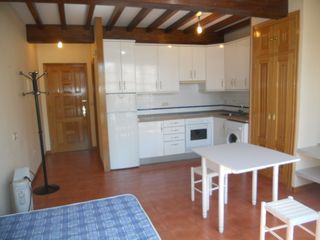Miete Etagenwohnung  R�a do preguntoiro