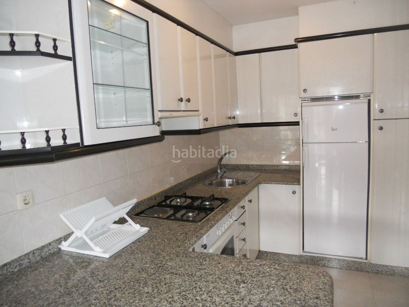 Foto 4a2dcfb3-5fd5-47bd-8f68-a7f1e19c99e0. Pis amb calefacció aparcament a O Milladoiro Ames