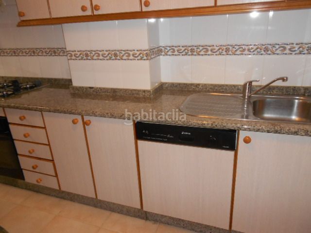 Foto 2d0b681f-8e82-42ce-8209-8e24cf91b8d0. Lloguer pis amb calefacció aparcament a O Milladoiro Ames