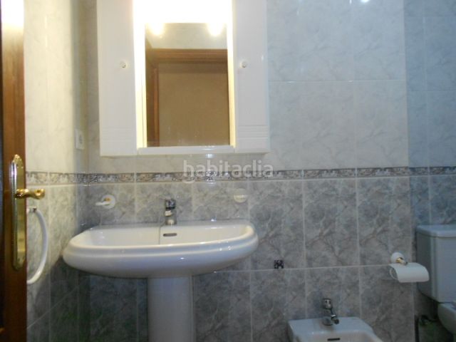 Foto 0bc9cefc-0b09-4403-873a-67aa15e946d9. Lloguer pis amb calefacció aparcament a O Milladoiro Ames