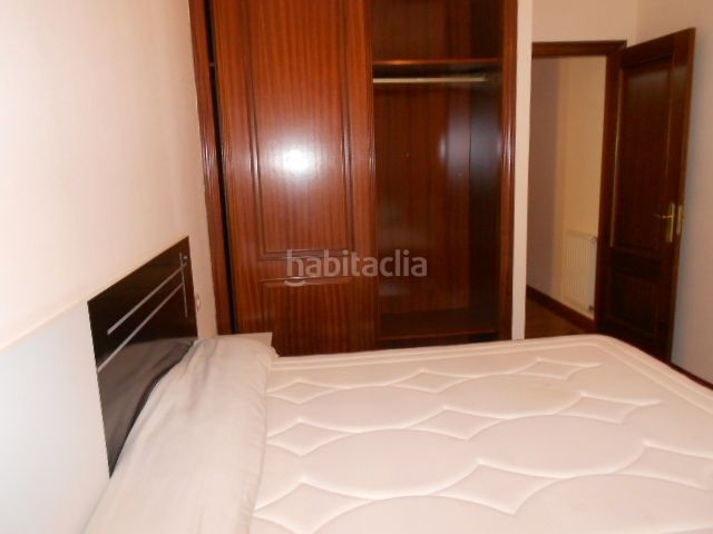 Foto 32084424-be54-4249-865e-87415e864d91. Lloguer pis amb calefacció aparcament a O Milladoiro Ames