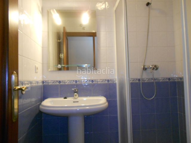 Foto fe1ae8c8-7505-43ea-9f9d-8e5ee569e988. Lloguer pis amb calefacció aparcament a O Milladoiro Ames