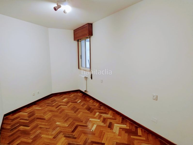 Foto 7136ec4a-b5e4-4995-9d6e-0b558d697382. Appartamento con riscaldamento parcheggio in O Milladoiro Ames