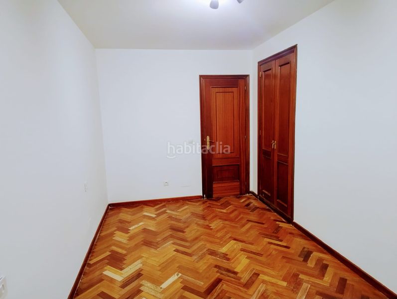 Foto 7be889a0-2e3d-4e4e-bab6-09728dcab4b8. Appartamento con riscaldamento parcheggio in O Milladoiro Ames