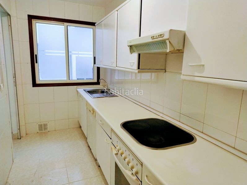 Foto ea0d2b14-43bd-42e6-9f4d-9611e3e6917f. Appartamento con riscaldamento parcheggio in O Milladoiro Ames