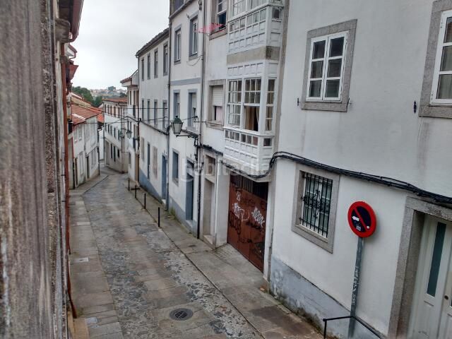 Foto f287734f-026d-47b8-bf13-3fe836659d93. Casa adossada a Ensanche - Sar Santiago de Compostela