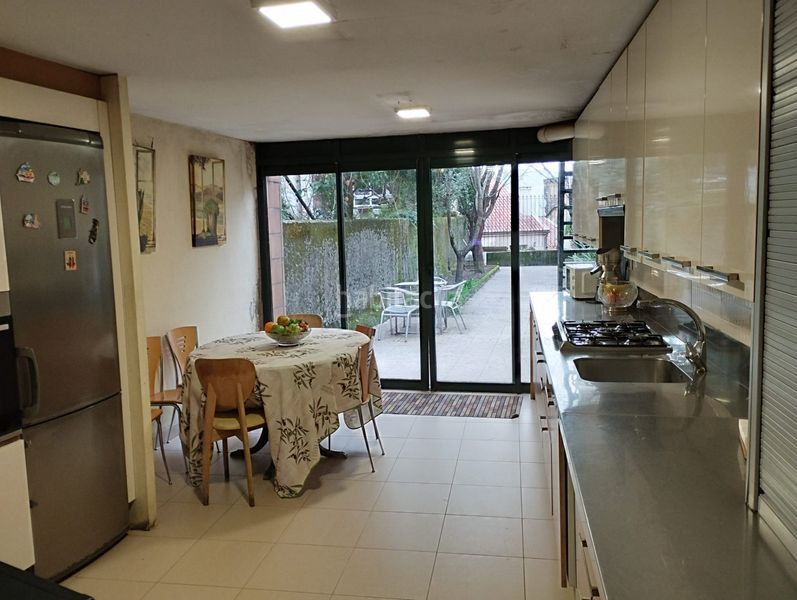 Foto 04d74a4f-e446-4244-8d1e-c35b6426a786. Casa adossada amb calefacció a Campus Norte - San Caetano Santiago de Compostela