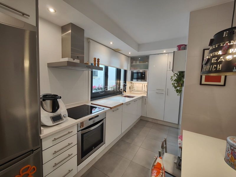 Foto 6b140d02-6de0-41e8-9102-313775c9719a. Rent flat with heating parking in O Milladoiro Ames