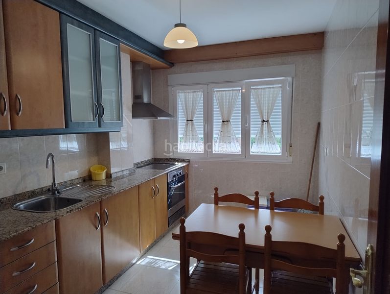 Foto 6366fd05-a1bb-446b-9be0-838ba6c9c1c4. Rent flat with heating in Val do Dubra