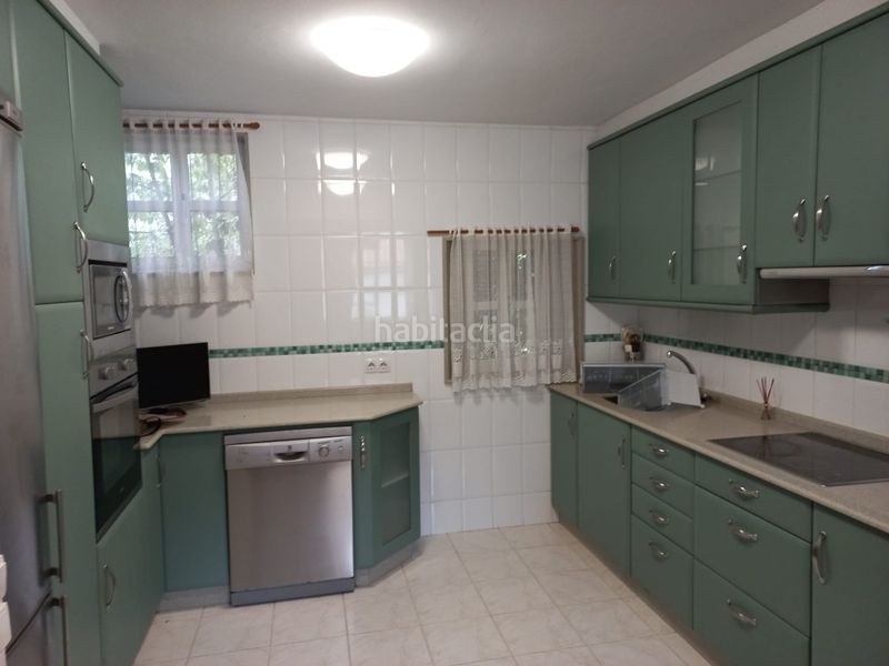 Foto 9d3a7fec-0dec-4b75-9301-948050ee3de2. Casa a schiera con riscaldamento parcheggio in Campus Norte - San Caetano Santiago de Compostela
