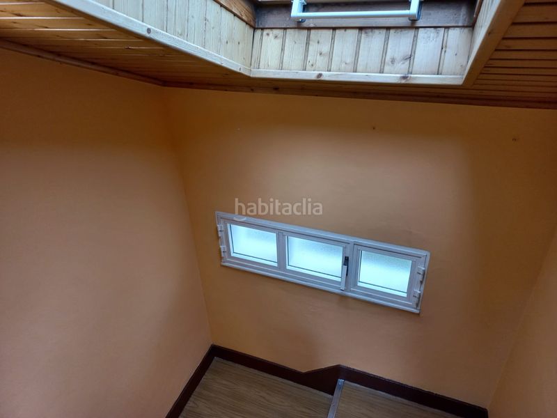 Foto c16de78a-df2e-43c5-8bd1-f7bd8effc107. Casa a schiera con riscaldamento parcheggio in Campus Norte - San Caetano Santiago de Compostela