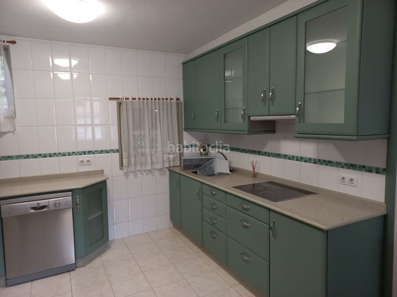 Foto d3e6e75c-be16-4af6-9171-85054fa5ca3b. Casa a schiera con riscaldamento parcheggio in Campus Norte - San Caetano Santiago de Compostela