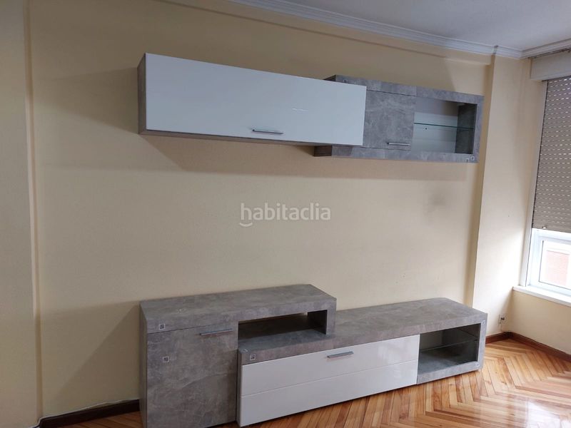 Foto ccf33549-2968-4e8d-990b-fae491d2a4f3. Rent flat with heating in Ensanche - Sar Santiago de Compostela