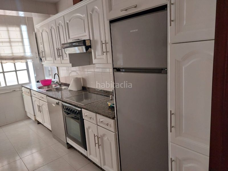 Foto f50d91b3-3dc0-4399-a3c8-14f6b3b5a8c1. Rent flat with heating in Ensanche - Sar Santiago de Compostela