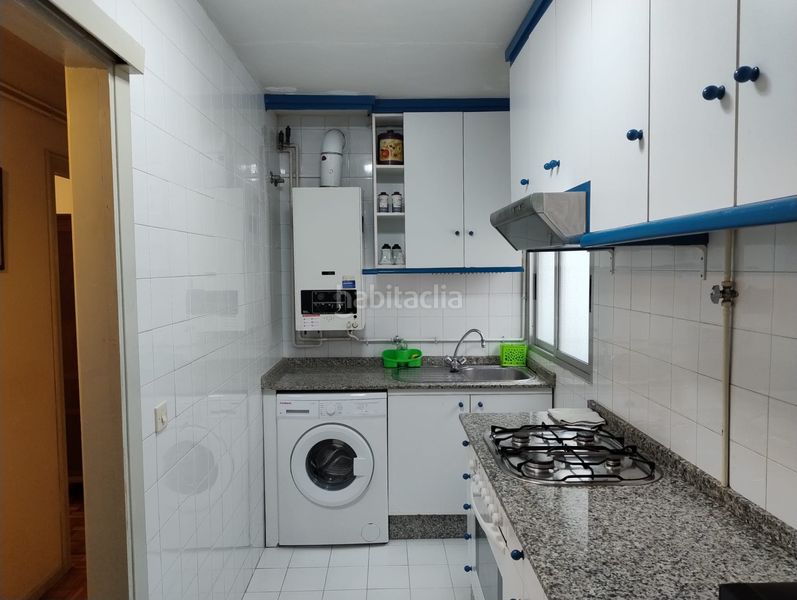 Foto 5d277175-9736-484d-9c81-10e718dfa2b7. Rent flat with heating parking in Concheiros - Fontiñas Santiago de Compostela