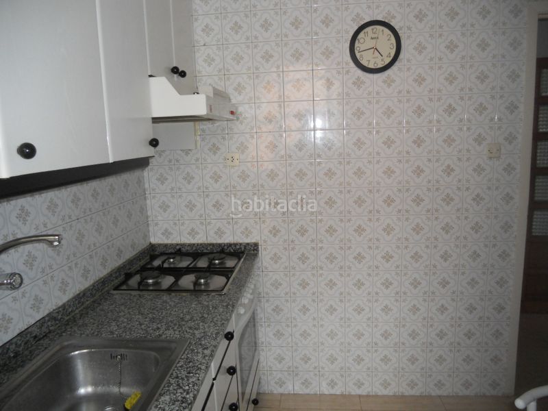 Foto 7061fb40-a0df-46f3-bdb2-fd9edea5d1e7. Rent flat with heating in Conxo Santiago de Compostela