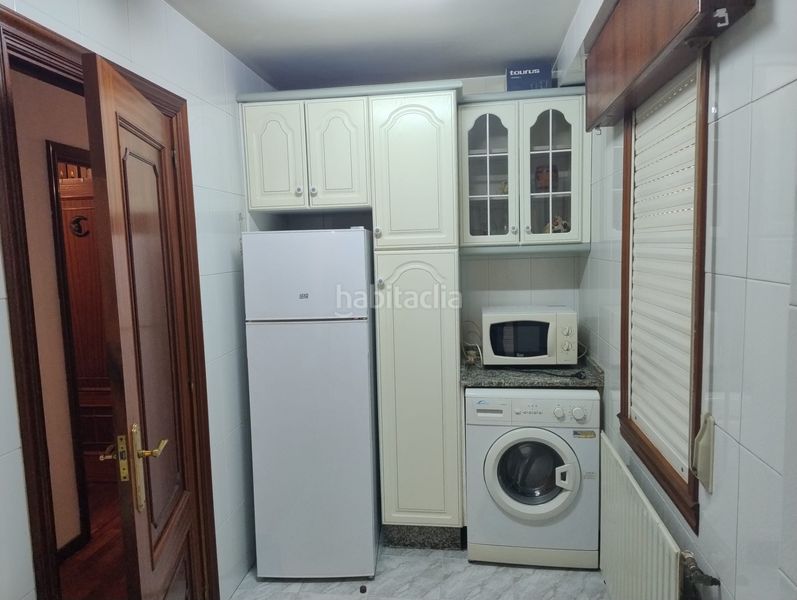 Foto 2b03110f-b9d7-4b38-8f45-d5e1264d49c7. Rent flat with heating parking in Campus Sur - Santa Marta Santiago de Compostela