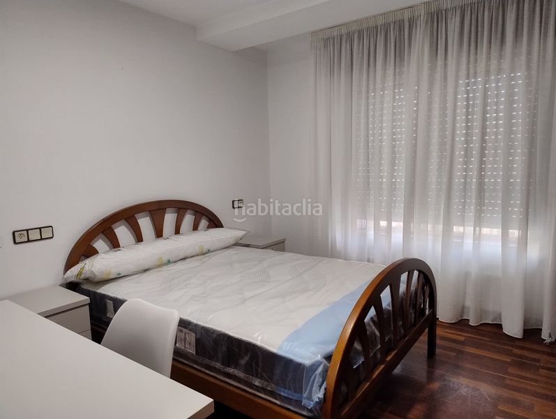Foto 5742053e-908d-45e0-9d5b-0d1aa6d21b53. Rent flat with heating parking in Campus Sur - Santa Marta Santiago de Compostela
