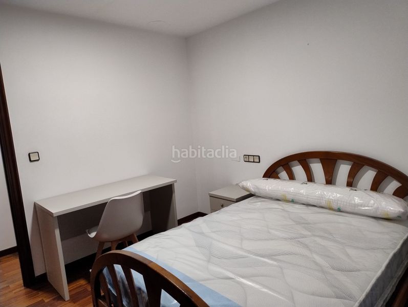 Foto ff7c42cf-a483-47c3-9159-ea9df75713ce. Rent flat with heating parking in Campus Sur - Santa Marta Santiago de Compostela