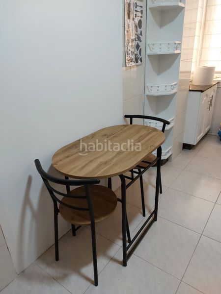 Foto cd8af6e0-94ef-4e39-8238-66c814025eba. Rent flat with heating in Ensanche - Sar Santiago de Compostela