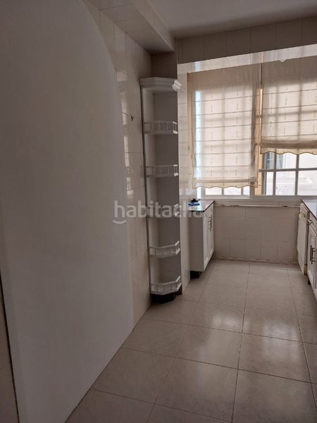 Foto d1b6a24a-191b-4510-aca2-8c25bbb03cc8. Rent flat with heating in Ensanche - Sar Santiago de Compostela