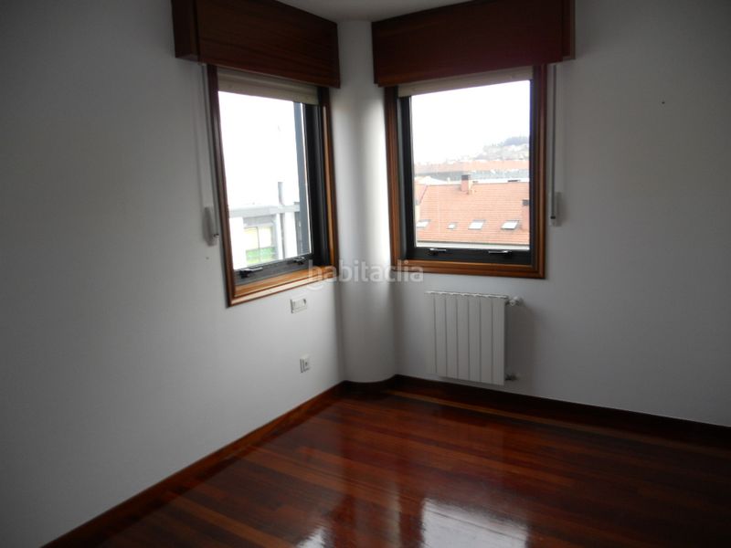 Foto 7612998e-7fbb-4fbd-b685-7e0cfca33b81. Rent flat with heating parking in Concheiros - Fontiñas Santiago de Compostela