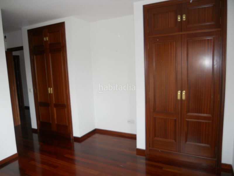 Foto 7a840ccd-51c0-4780-8f65-aedc0301b74f. Rent flat with heating parking in Concheiros - Fontiñas Santiago de Compostela