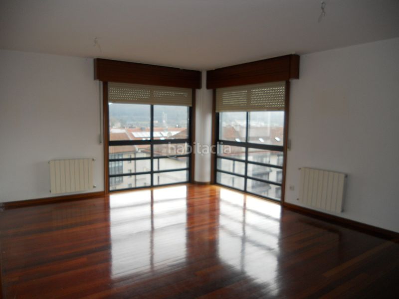 Foto a209ce34-6cb1-40de-8d7f-c1f8e83ef01a. Rent flat with heating parking in Concheiros - Fontiñas Santiago de Compostela
