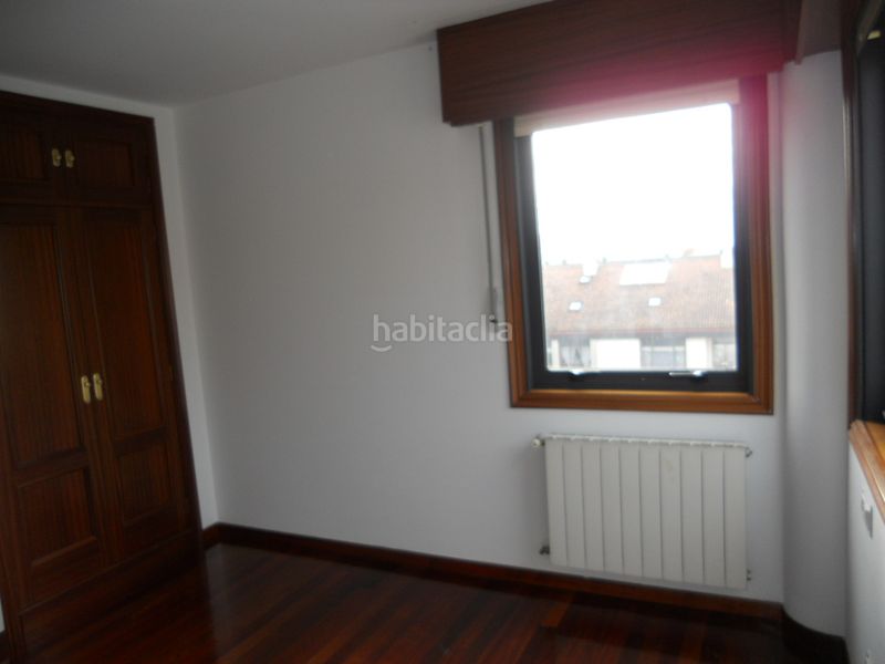 Foto a2b84da8-33c7-4392-b8d1-2208a4c99c5b. Rent flat with heating parking in Concheiros - Fontiñas Santiago de Compostela