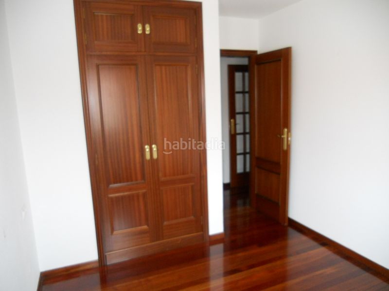 Foto ad34848a-c5c7-4d1e-adee-f9e2e3d9ba80. Rent flat with heating parking in Concheiros - Fontiñas Santiago de Compostela