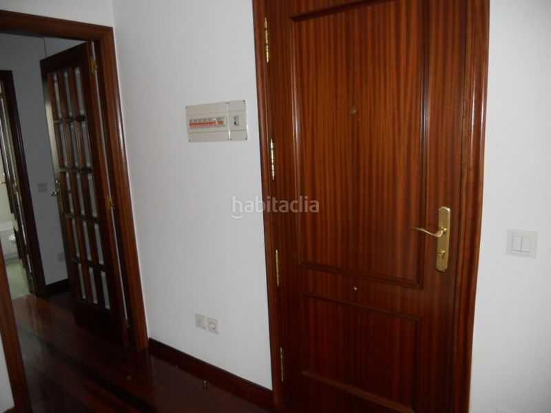 Foto ed0102fe-8abe-4c47-a663-e25f615d1364. Rent flat with heating parking in Concheiros - Fontiñas Santiago de Compostela