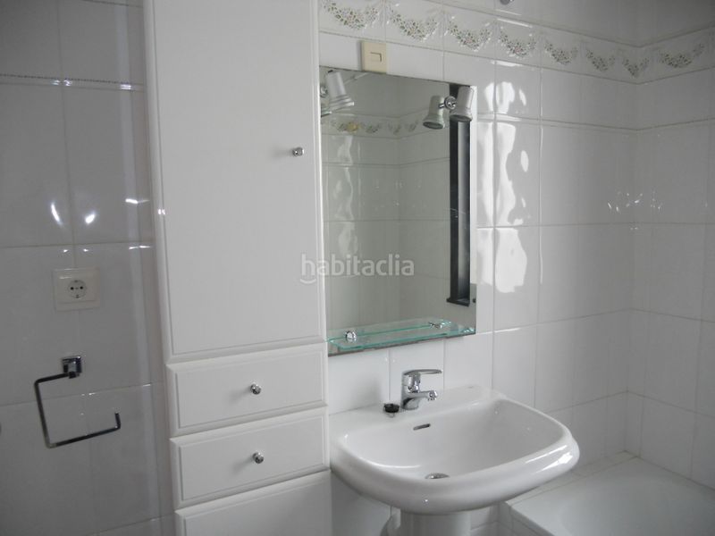 Foto f7e9dfa0-c630-4f14-af63-2dfa50a0c4e9. Rent flat with heating parking in Concheiros - Fontiñas Santiago de Compostela
