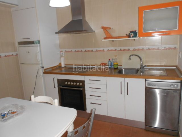 Foto f3cd5d78-d864-4370-be7e-f8d273d07d74. Rent flat with heating parking in Bertamirans Ames