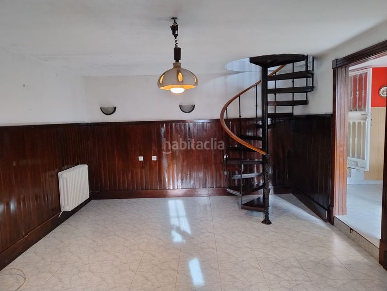 Foto f7a96289-7574-40e9-aad3-473d12726e40. Casa adossada amb calefacció aparcament a Teo