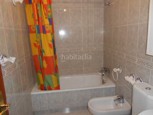 Foto 289ce435-2a3e-48b5-9221-bb5b185fcde6. Rent flat with heating parking in O Milladoiro Ames