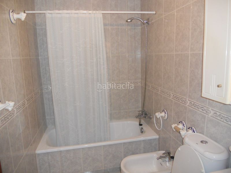 Foto 47806f86-2184-493f-8d49-cb3fd0b39c05. Rent flat with heating parking in O Milladoiro Ames