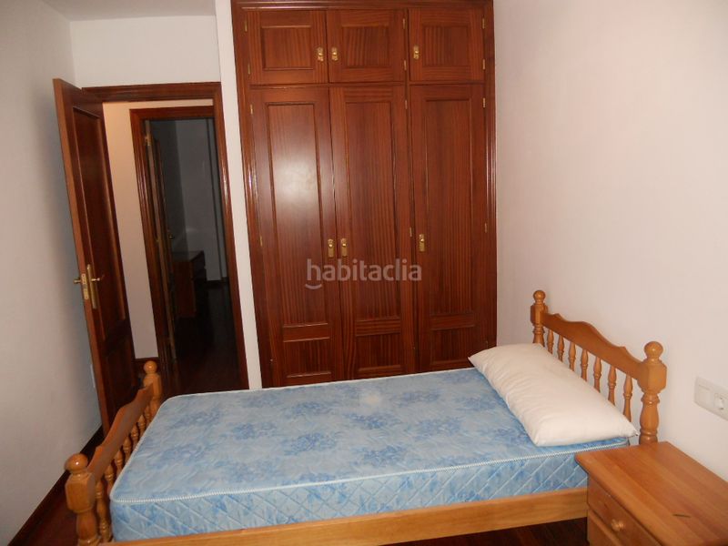 Foto 5ecc5b8e-167c-4d55-aa47-21731b1c88ce. Rent flat with heating parking in O Milladoiro Ames